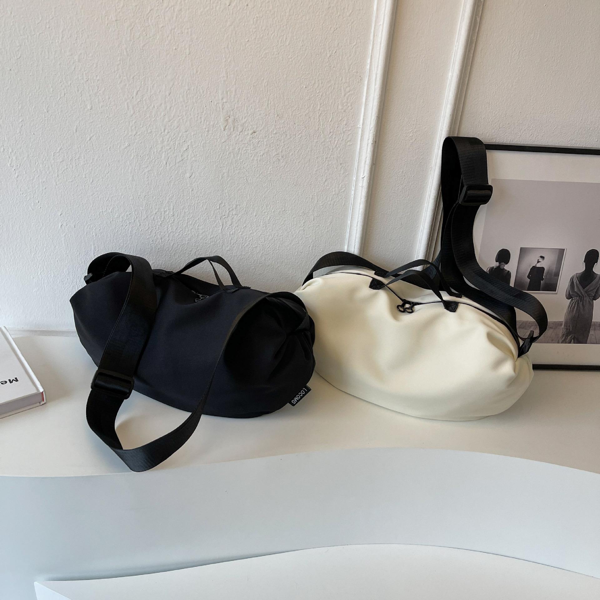 

Новая сумка-мессенджер модная сумка водонепроницаемая портативная большой вместимости спортивная сумка-пельмень тоут сумка для активного отдыха и путешествий чёрный