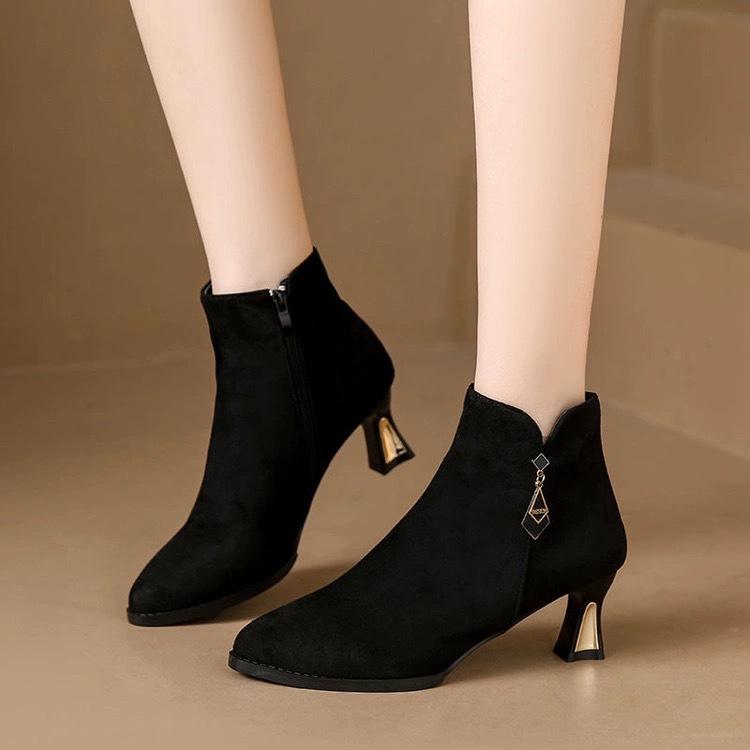 Frosted short boots women's boots stiletto 2025 new autumn and winter suede flip leather shoes high heels medium heel Martin boots