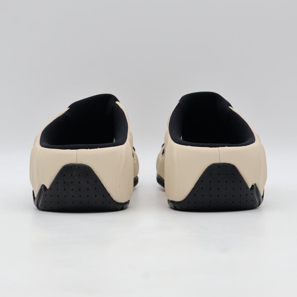 HF6881-100 Nike Clogposite Sand Drift and Black (Men's)