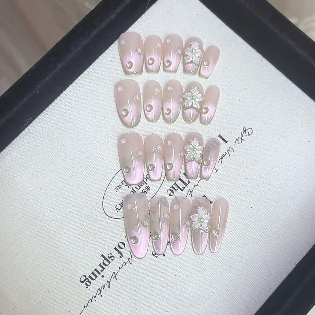 Reine Handgekleidete Jiaxia Neuer Stil von Qipian Rosa Herz Guave Dreidimensionale Blume Rüstung Tragen Katzenaugen Nagelkunst Patch