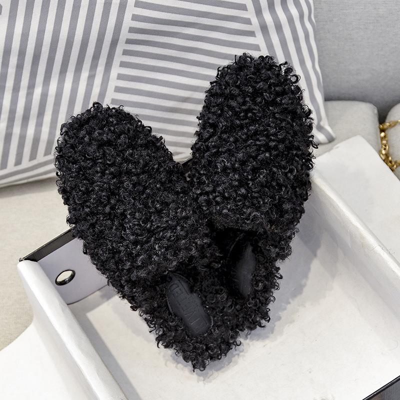 Mode Noir/blanc Fourrure Bouclée Nouveaux Chaussons Femmes Talon Plat Bout Rond Laine d'Agneau Diapositives Chaussons d'Intérieur Femme Paresseux Chaussons Fourrés Grande Taille 41-44