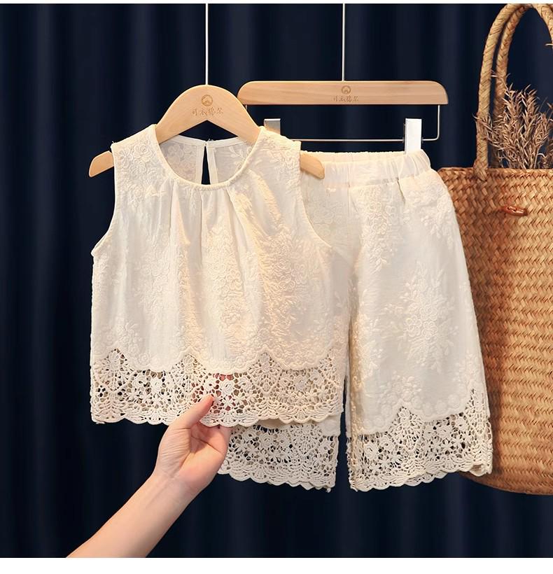 

Girls Summer Lace Tank Top & Shorts Set – Lightweight Holiday Style 90 cm