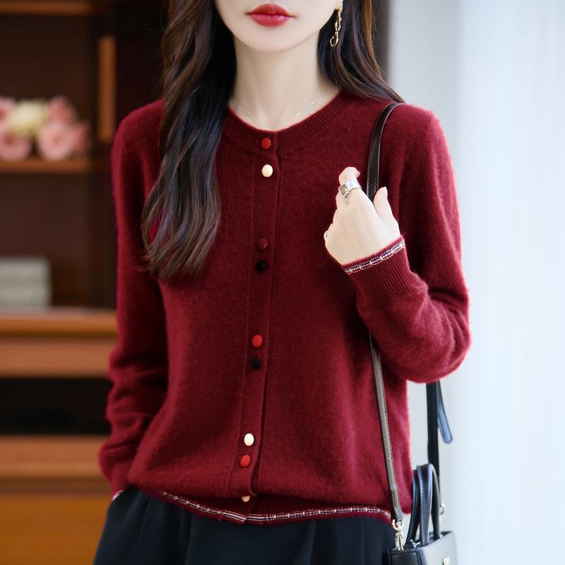Designer Color Block Wool Cardigan - Heart Buckle, Round Neck, Versatile Casual Sweater for Autumn/Winter
