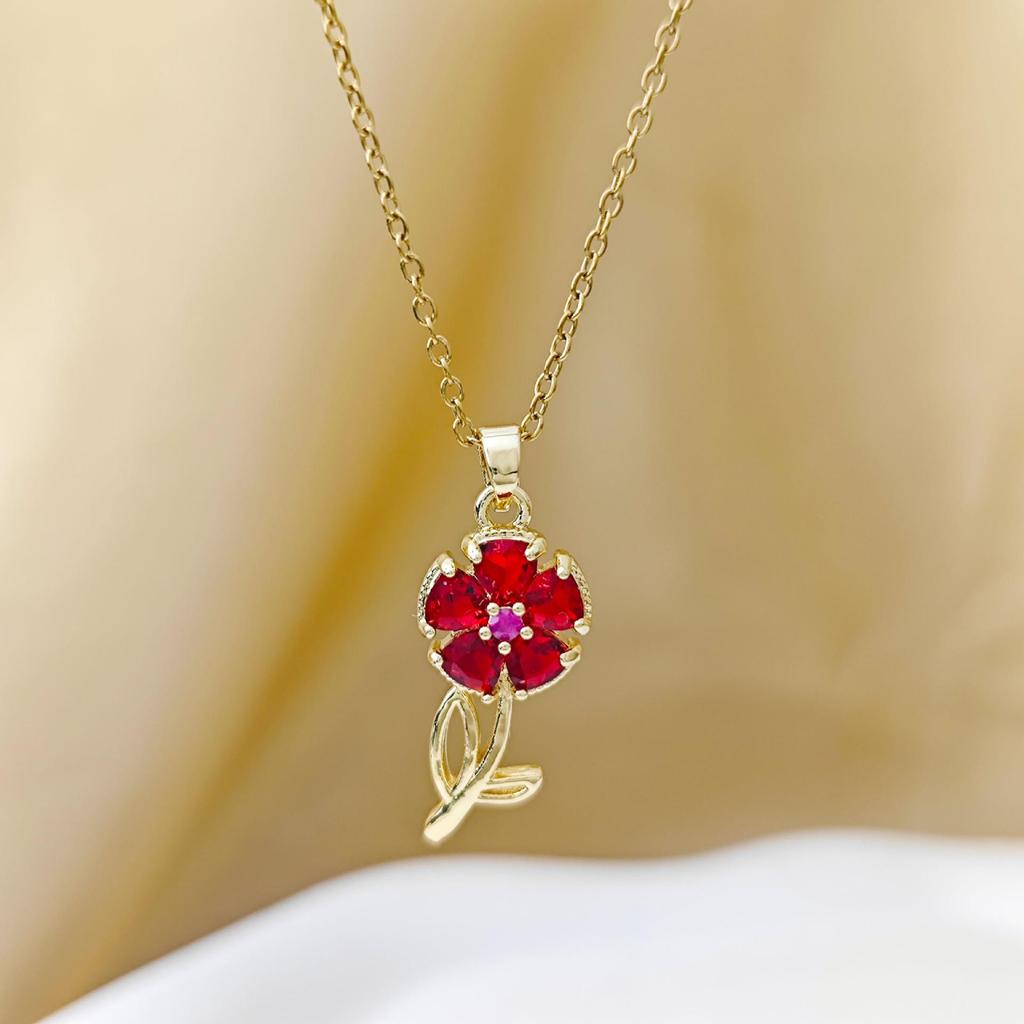 Elegant Sunflower Pendant Necklace - Unique Design for Women, Versatile and Luxurious