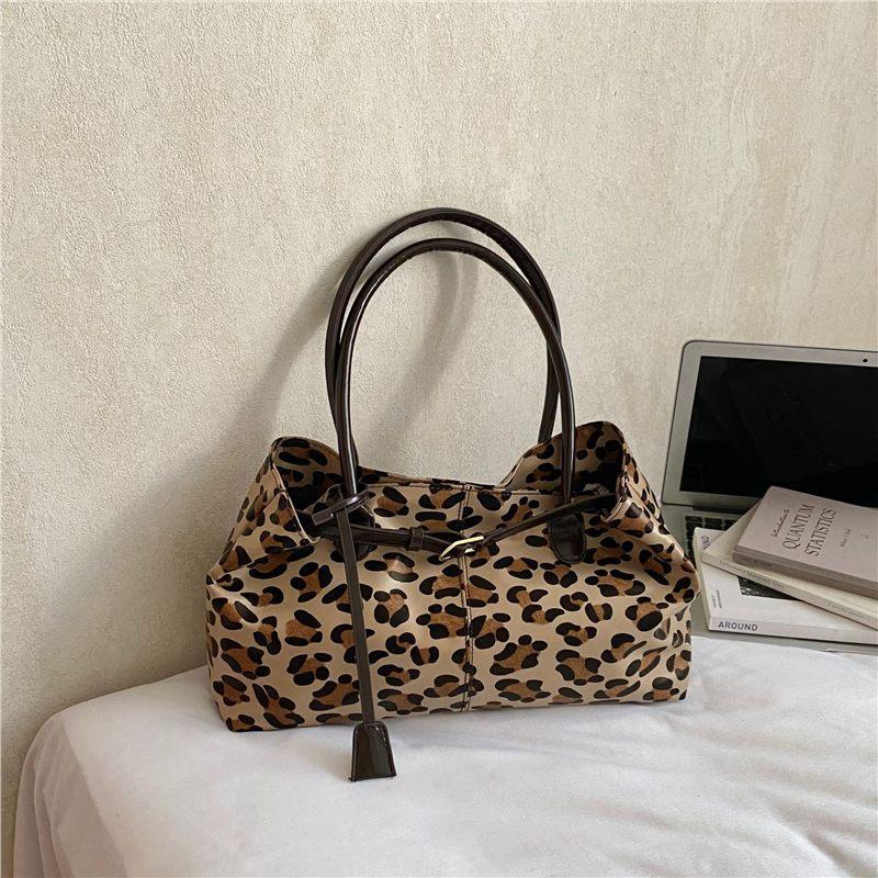 Vintage Leopard Print Magnetic Snap Tote Bag Simple Rectangular Soft Leather Large-capacity Shoulder Bag Adjustable Underarm Bag
