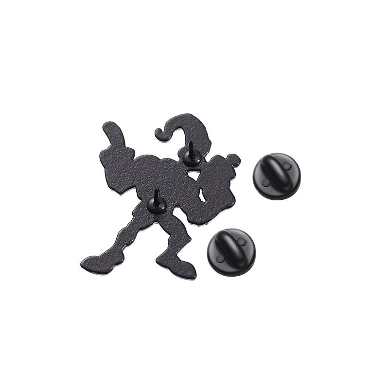 Earthworm Warrior Figure Enamel Pin Custom Cartoon Action Game Brooches Lapel Backpacks Badge Punk Jewelry Accessories Gift