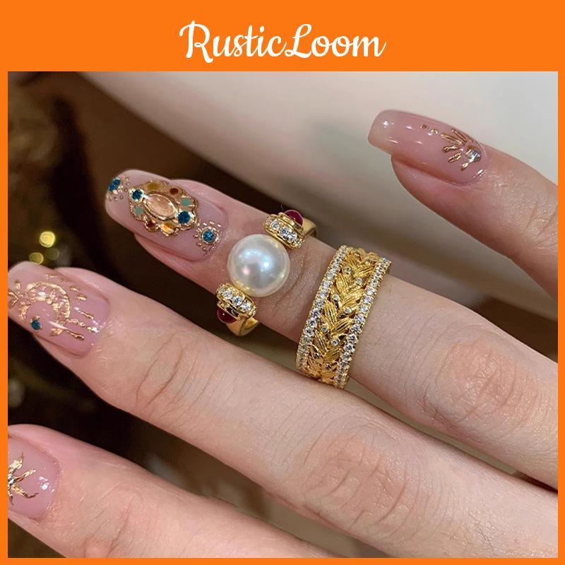 Chic Adjustable Geometric Design Ring For Women Featuring Shimmering Crown And Pearl Accents