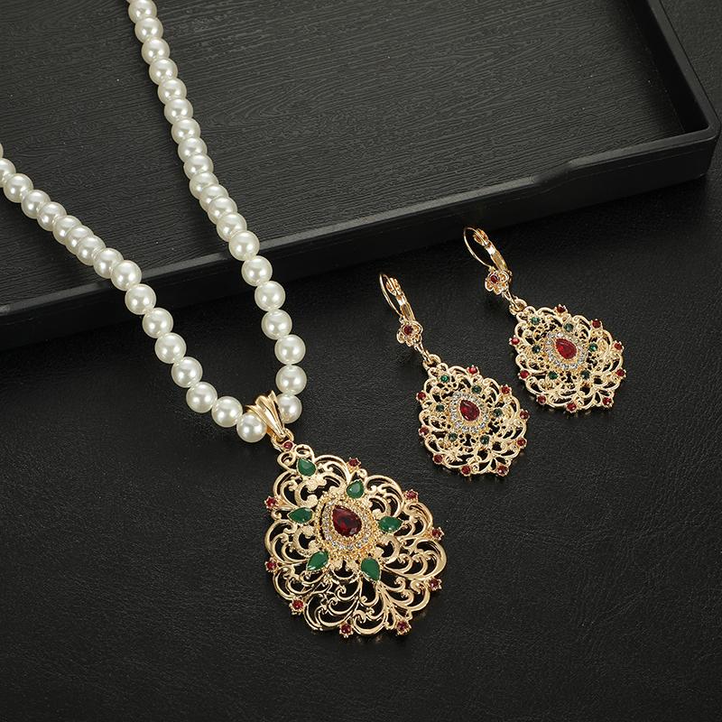 Klassisches Marokkanisches Stil Luxus Damen Kristall Blume Schmuckset Damen Hochzeit Anhänger Ohrringe Weiße Perlen Kette Halskette