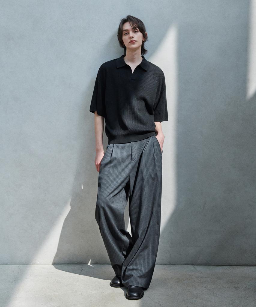 GLW Open Collar Waffle Half Knit Black