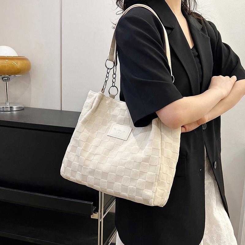 Trendy 2023 Summer Street Style Women's Shoulder Bag Chic Medium-sized Tote Bag