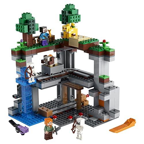 LEGO Minecraft First Adventure 21169 Toy Video Game Boys Girls Ages 8+
