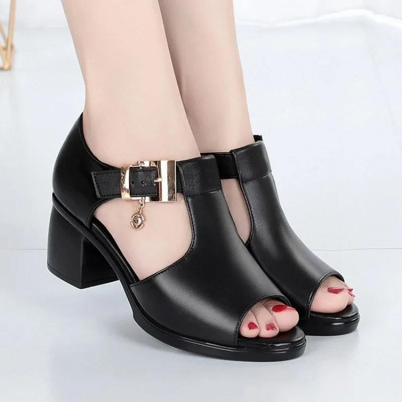 Fashion 2025 Summer New Roman Women's Coarse Heel Middle Heel  Middle aged Comfortable Fashion Mom Sandals