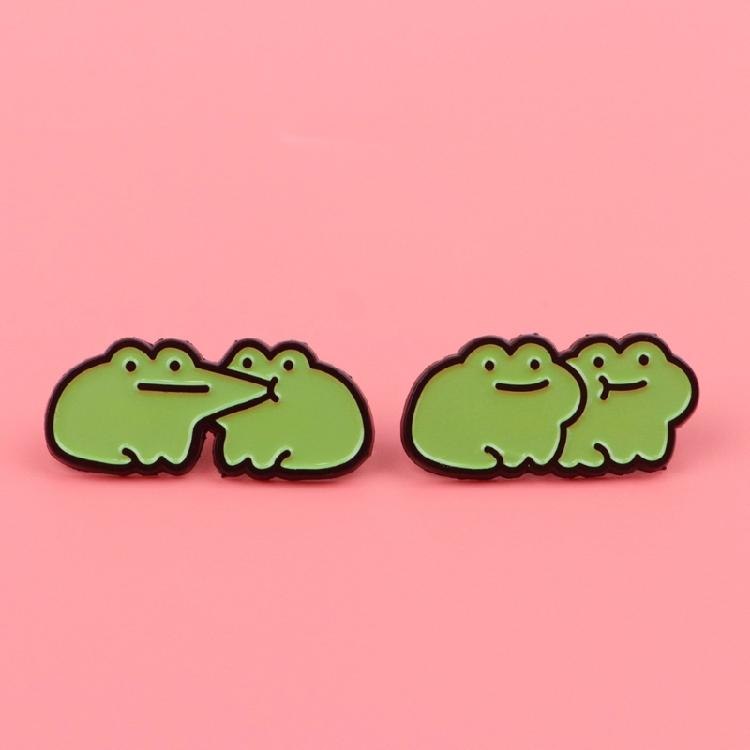 Playful Frogs Brooch Lapel Pin Charming Frogs Brooch Pin for Backpacks and Apparel Unique Gift for Friend and Family