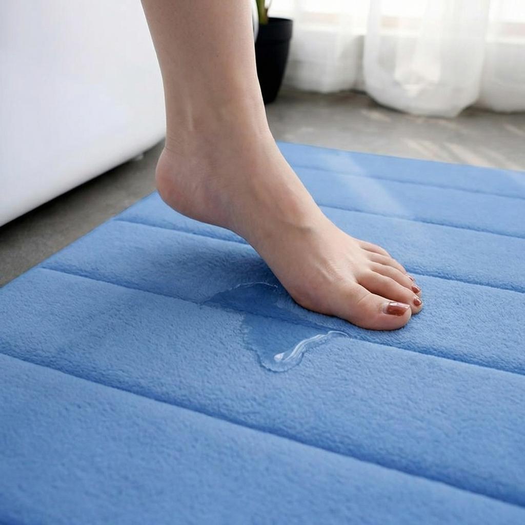Absorbent Non Slip Bathroom Rug Coral Fleece Bath Mat Soft Comfortable Water Resistant Floor Mat for Shower Tub 40x60cm