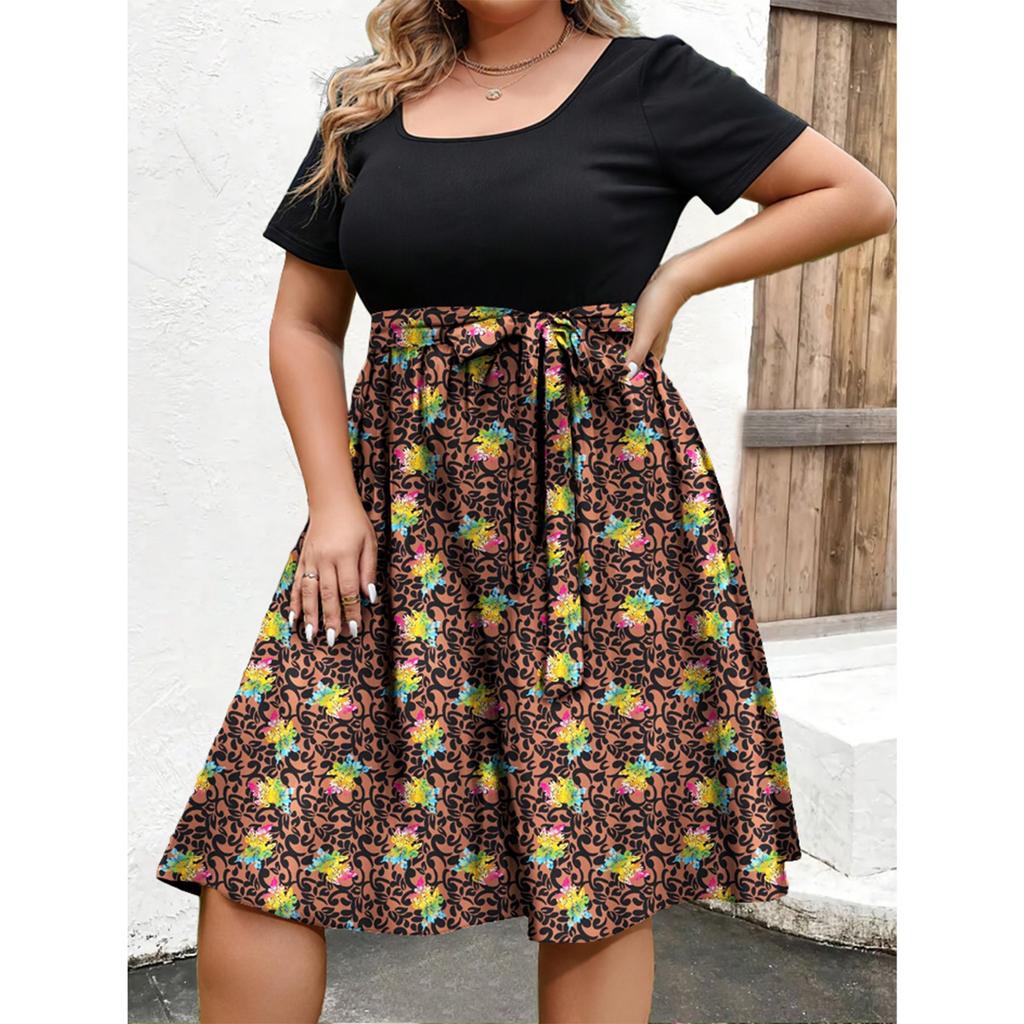 Women's Fashionable And Trendy Round Neck Short Sleeved Waist Print Dress In Plus Size