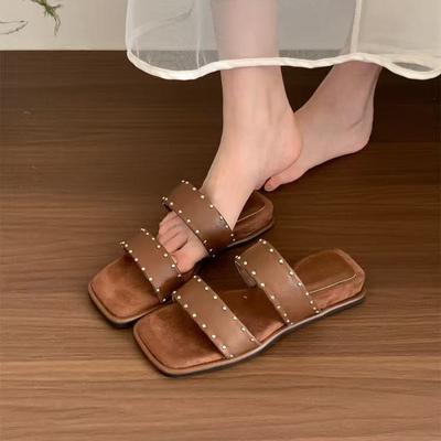 Fashion French Retro Rivets Slippers for Women Summer Outside Wear Flat Bottom Slides Seaside Holiday Leisure Beach Sandals