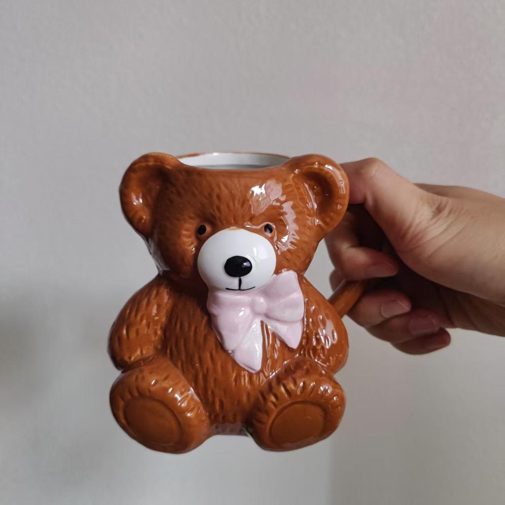 Taza de Cerámica con Osito de Dibujos Animados y Pajarita Rosa para Niños Taza de Porcelana para Café con Asa Taza de Agua con Forma de Oso 3D Taza de Desayuno para Leche