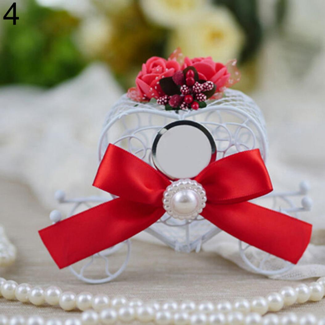 

Металлическая коробочка для конфет красный