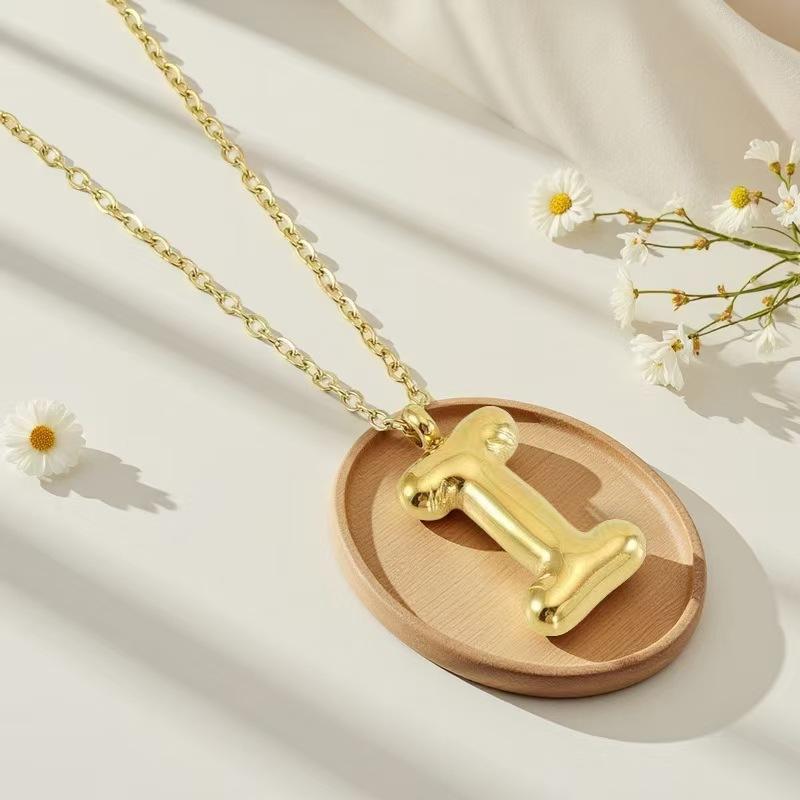 European and American titanium steel non-fading gold English letter necklace stainless steel bubble hip-hop letter pendant collarbone chain