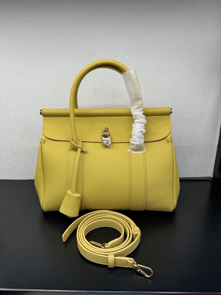 Large-capacity Workplace Commuting Handbag, Cowhide Women's Bag, Versatile for Travel, Single-shoulder Crossbody Bag