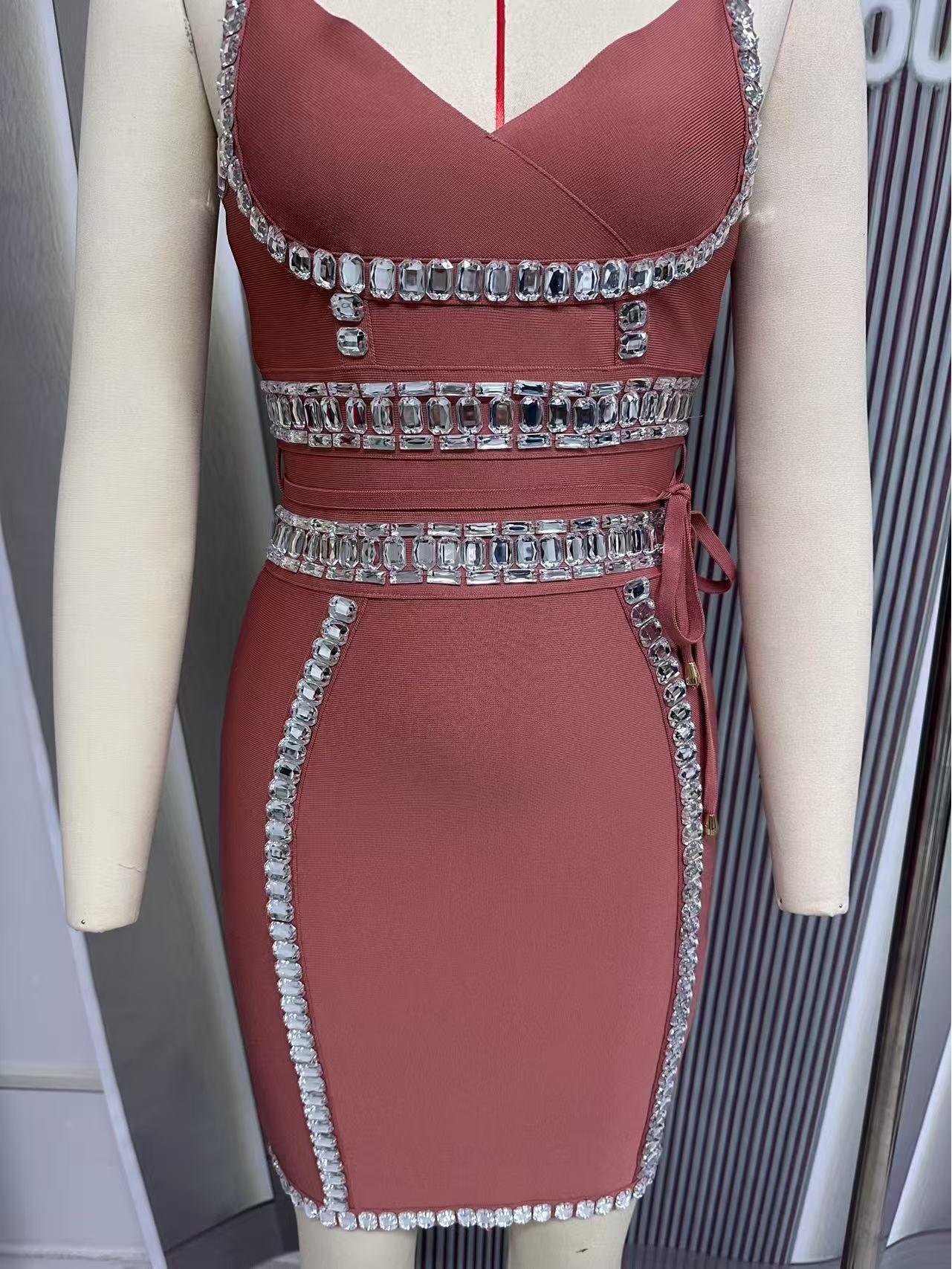 Rhinestone Strappy Bandage Dress – Waist-Cinching Bodycon Design XS кирпич красный