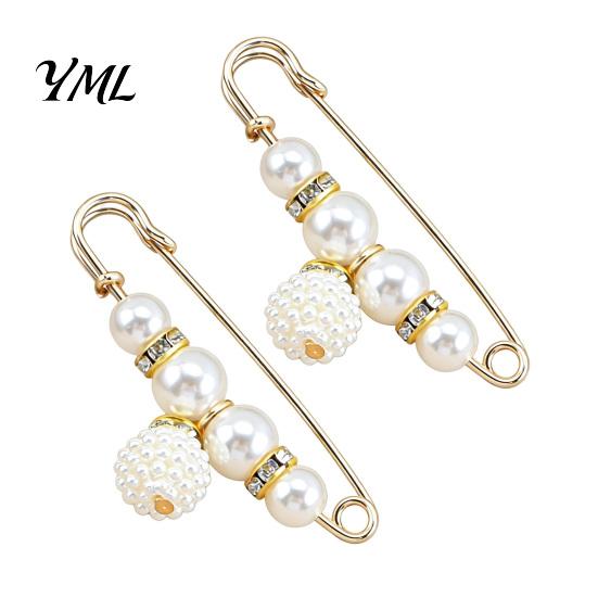 Neckline Fixation Clip 2Pcs Faux Pearl Waist Tightener for Pants, Reusable Cincher Pin Invisible Button Loose Jeans, No Sewing Waistband Skirts Jeans