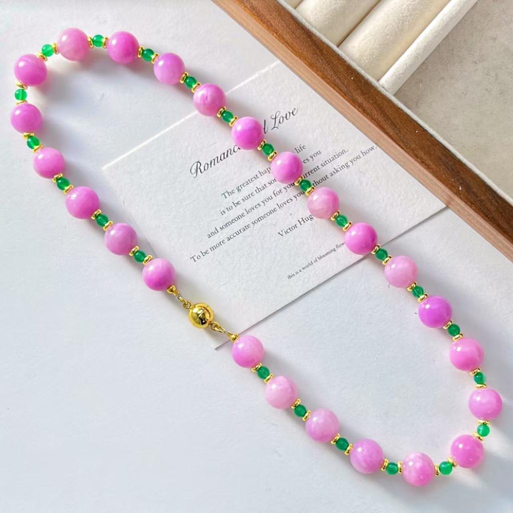Vintage Purple Quartz Rock Natural Chalcedony Contrasting Color Necklace Spring