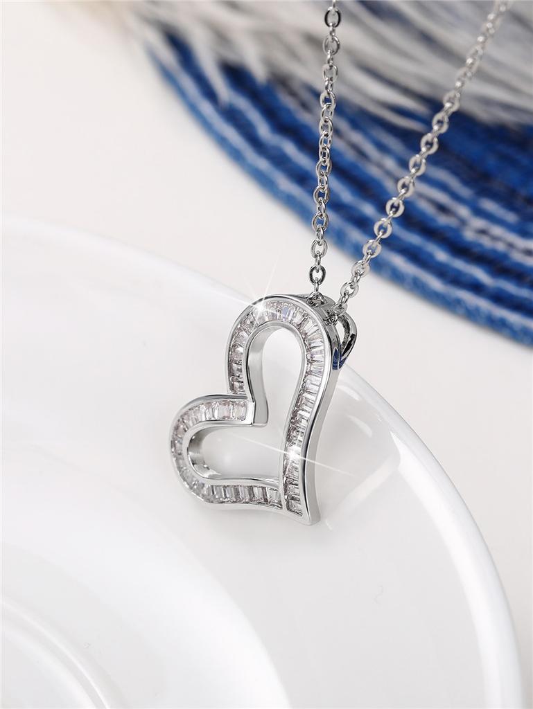 Huitan Fashion Luxury Women Heart Necklaces Full Paved Rectangular Cubic Zirconia Stylish Female Accessories Wedding Jewelry Hot