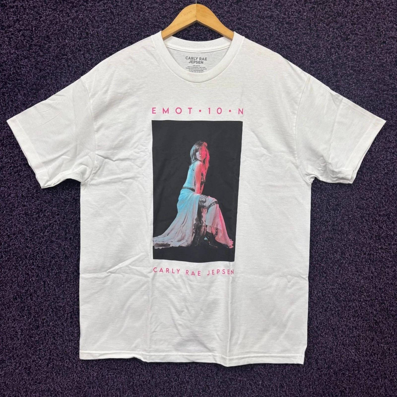 Carly Rae Jepsen Emot10n Portrait T-Shirt Size Extra Large S