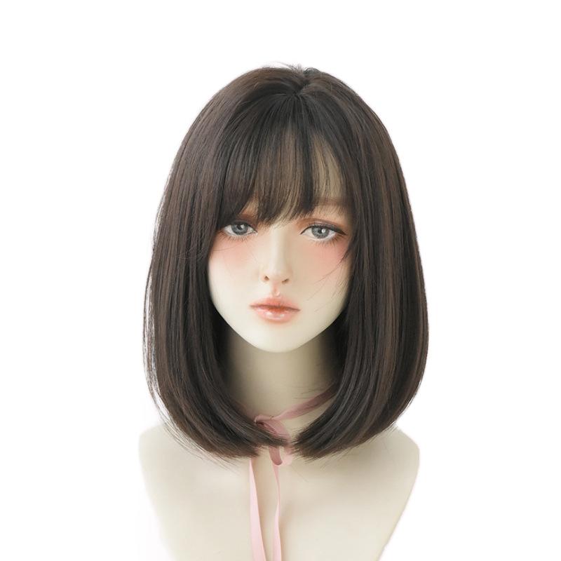 Women’s Medium-Length Shoulder-Length Full Wig with Blunt Bangs Influencer Style Natural-looking Synthetic Wig