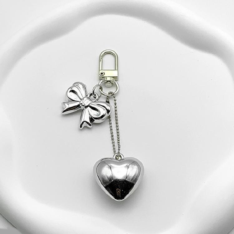Fashionable Love Heart Keychain Charm Stylish Pendant Adds Personality to Bags and Keys Decoration for Daily Use