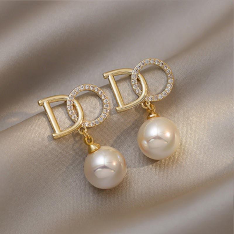 Inlaid Rhinestone Pearl Stud Earrings Women Personality Fashion Unique Design Earrings Wedding Jewelry Birthday Gift