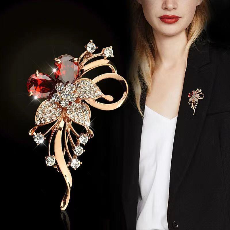 Light Luxury High-end Flower Brooch Women's Luxurious Temperament Niche Design Suit Dress Chest Flower High-end Accessories