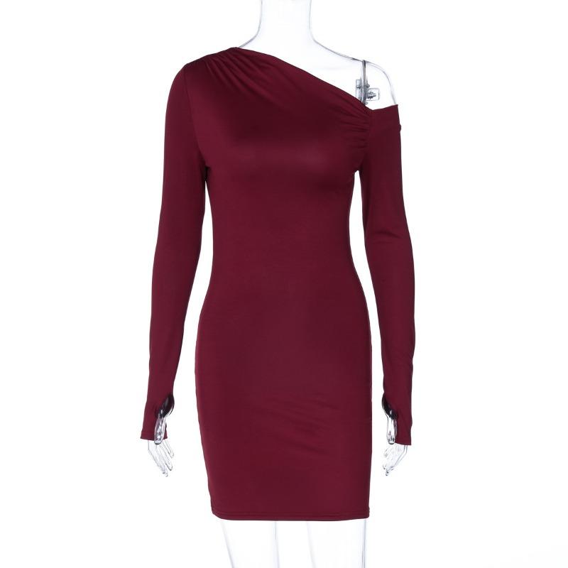 

Женское однотонное облегающее платье с длинными рукавами и диагональным воротником на одно плечо с сексуальной сумкой на бедрах M бордовый