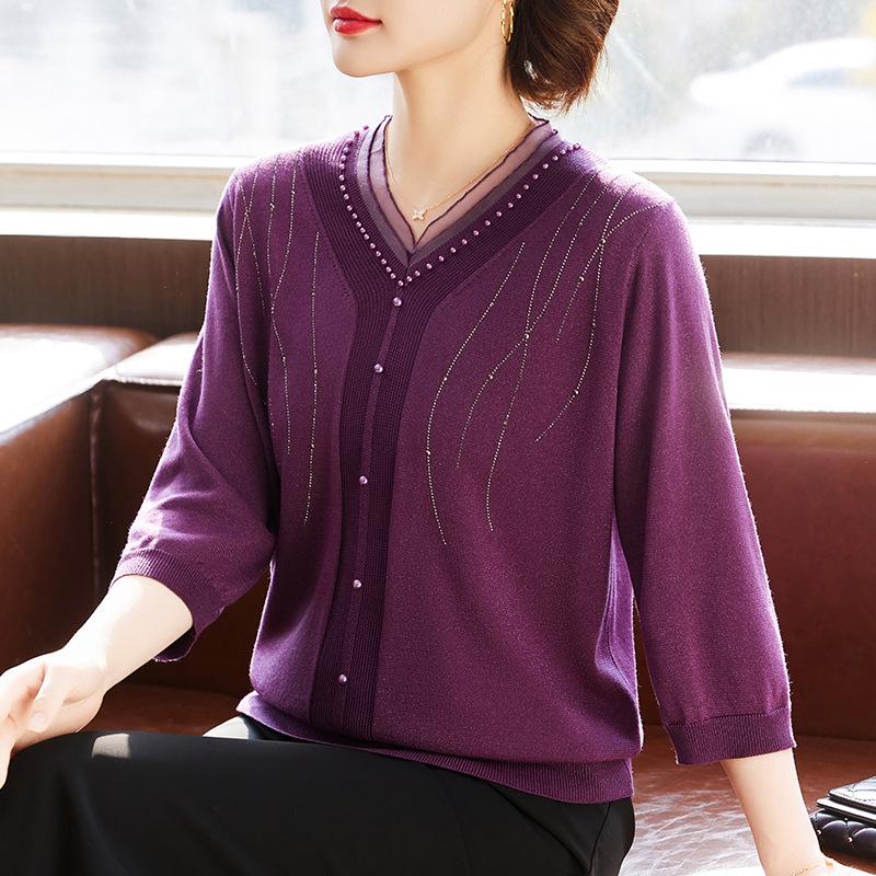 Stylish Thin Base Layer Knit T-Shirt for Middle-Aged Women, Small Size, Mid-Sleeve, Perfect for Spring and Autumn