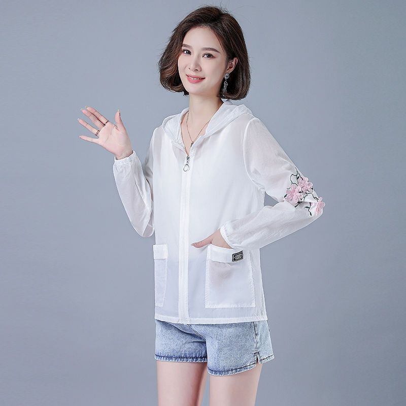Sunscreen Clothes for Women Summer Versatile Breathable Loose Thin Long Sleeved UV Resistant Short Sunscreen Clothing