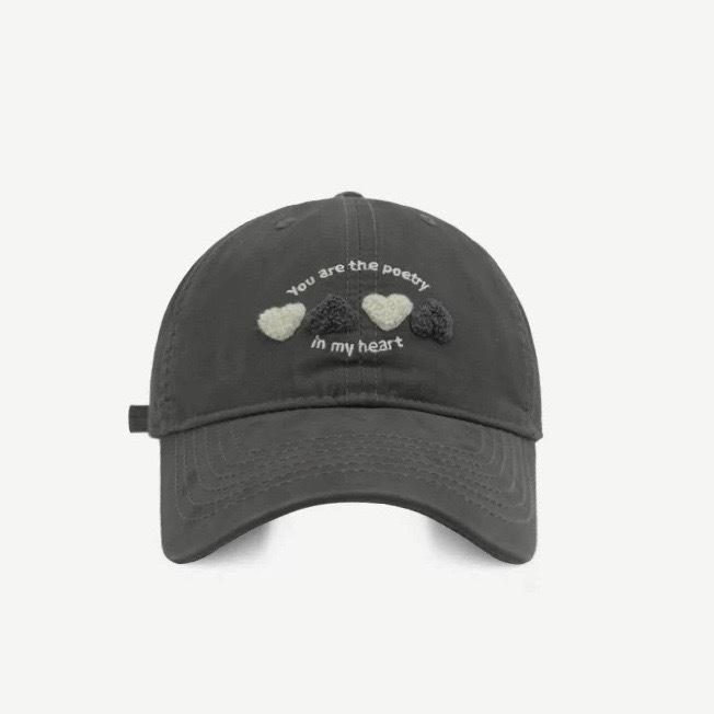 New Original Design Love and Fresh Baseball Hat for Women with Soft Top Wide Hat Showing Face with Small Duckling Cap