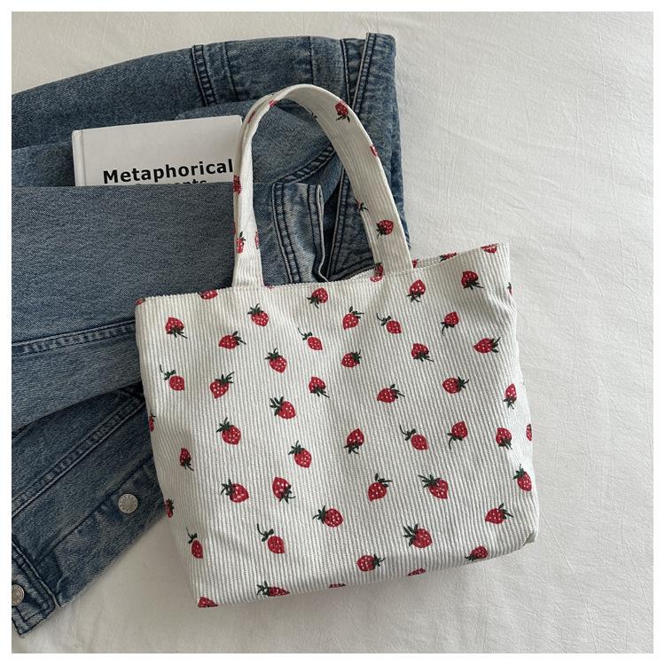 

Strawberry-print Shoulder Bag Artistic Cute Underarm Bag with Large Capacity Suitable Work School Commuting Various Occasis. бежевий
