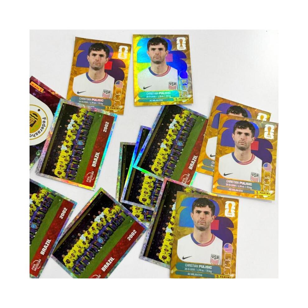 (4,8-6,4 cm) Scatola Misteriosa di Album Panini Coppa del Mondo FIFA 2026 Pacco Casuale Assortito per Collezionisti e Appassionati Temi Classici dei Giocatori