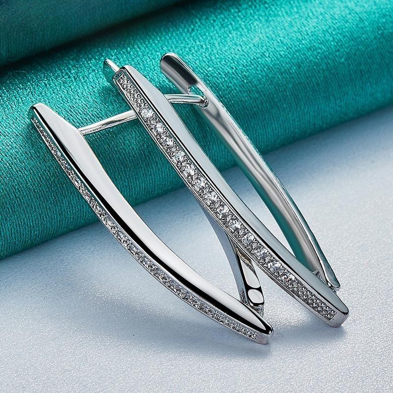 Elegante und moderne Ohrringe aus 925er Sterlingsilber mit AAA-Zirkonia