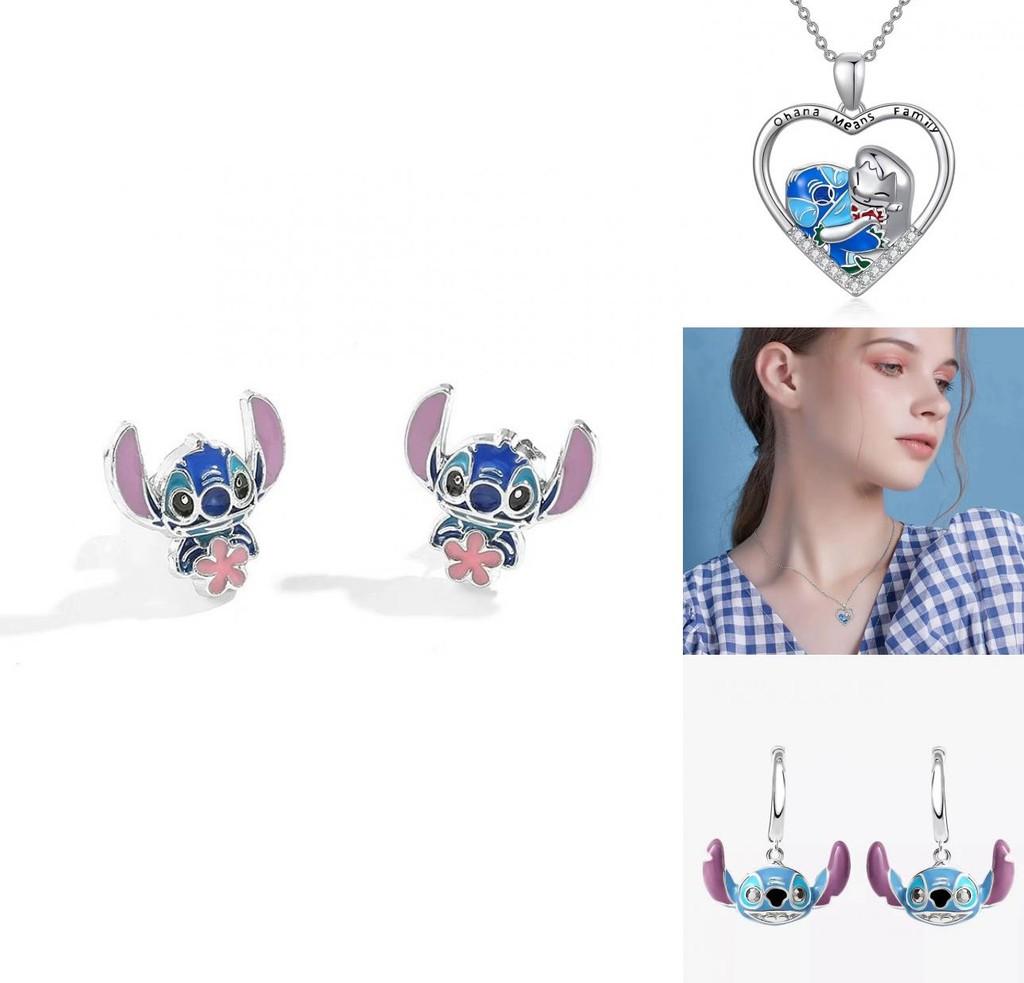 Delightful Cartoon Style Bear And Girl Friendship Necklace Perfect For Gift Giving