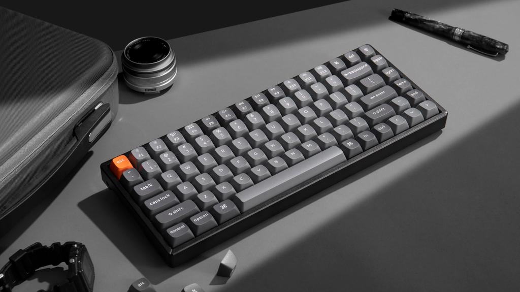 Keychron K2 Max QMK Wireless Mechanical Keyboard Fully Assembled / White Backlight / Keychron Super Banana