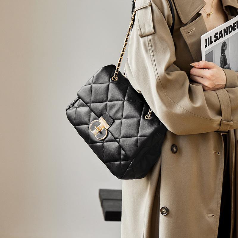 Mrs. Qiao Bag 2025 New Women's Crossbody Bag Large Capacity Quilted Chain Bag Genuine Leather Women's Shoulder Bag