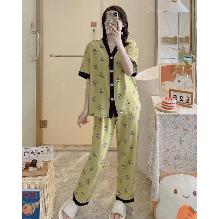 "Set de pijama pentru femei cu mânecă scurtă și decolteu în V - Bumbac Sweet Home & Îmbrăcăminte de exterior"