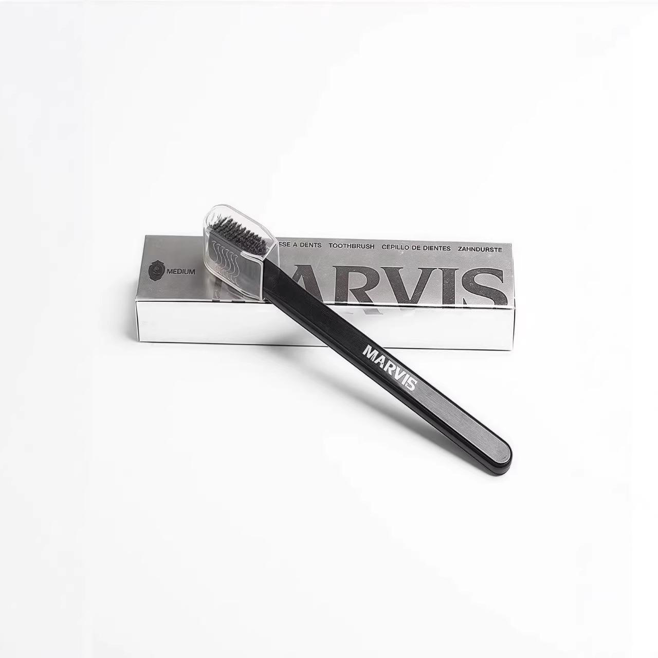 

Italy Mars Black & White Medium-Hard Bristle Nano Nylon Toothbrush чорний