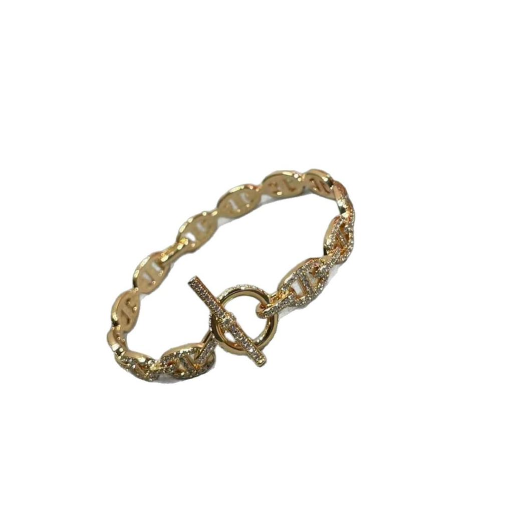 European & American 18k Rose Gold Plated Pig Nose OT Buckle Bracelet with Diamonds and Star Design for Women