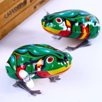 Tinplate Wind-up Frog Toy - Nostalgic Clockwork Hopping Frog for Kids