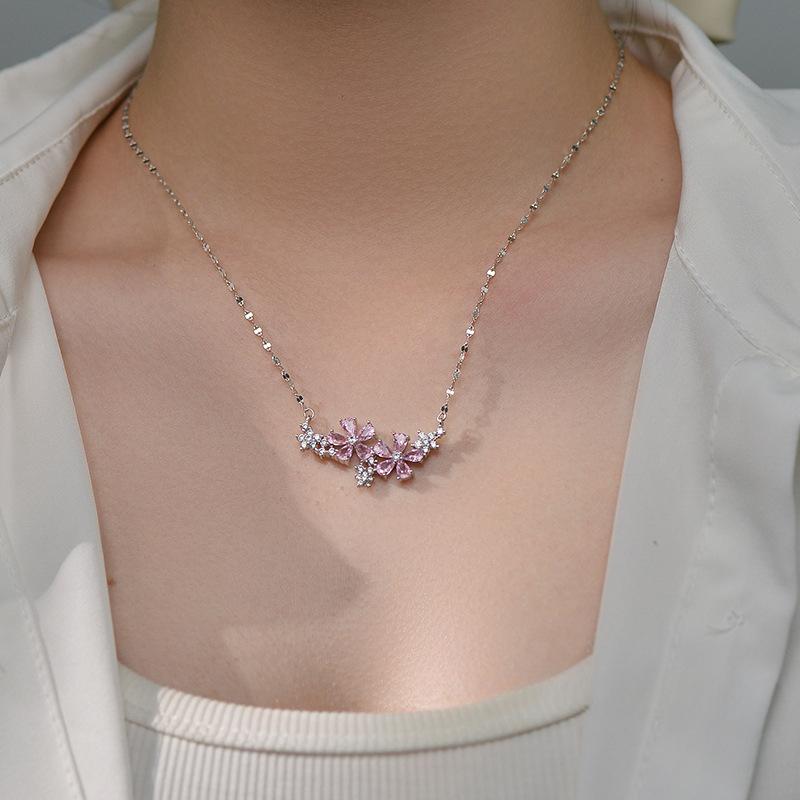 Blumenkette Süßes Mädchengefühl Leichte Luxushalskette Hochwertiges Gefühl Atemberaubende Blume Schlüsselbeinkette Mädchen