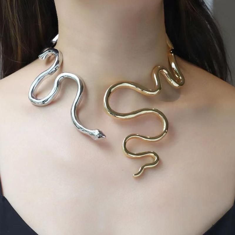 

Tooxika Fashion Personality Irregular Twisted Snake Open Collar Unique Temperament Spring Necklace For Women