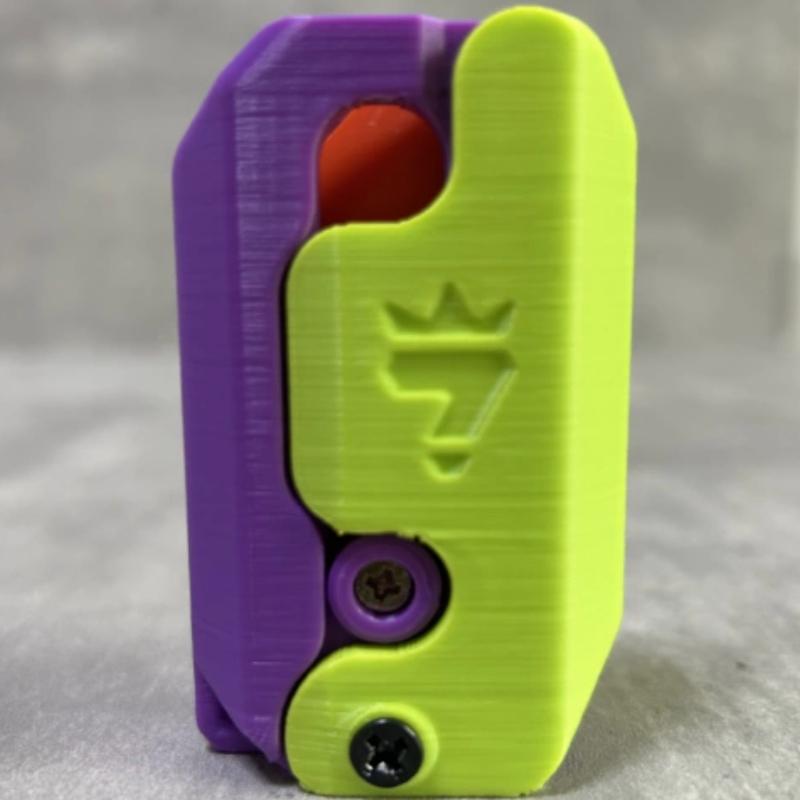 High-Quality 3D Printing Gravity Jump Small Radish Knife Mini Model Student Prize Pendant Decompression Toy Gift for Boys